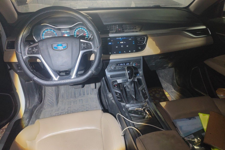 GEELY Emgrand 2018 imagem de carro #7