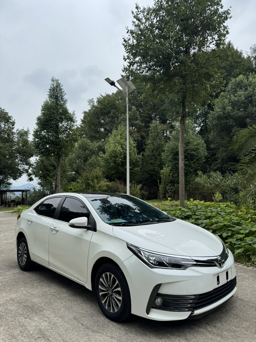Toyota Corolla 2018 car image #3