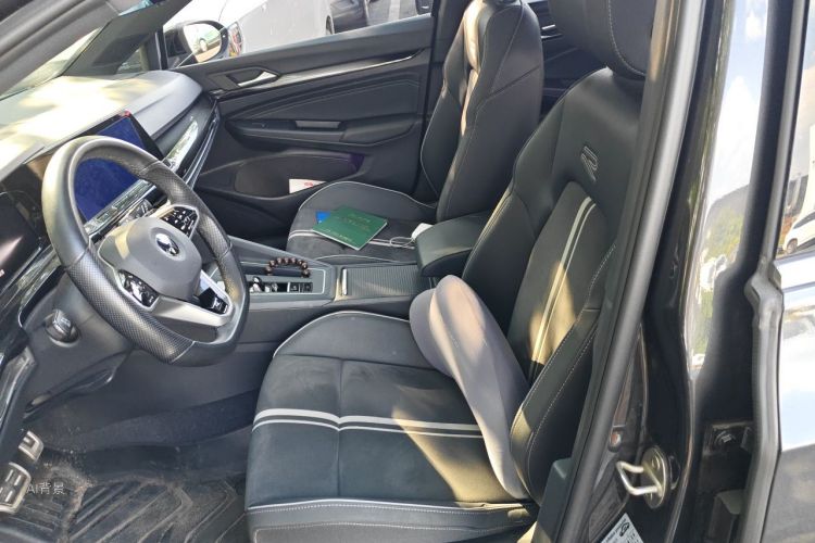 Volkswagen Golf 2022 car image #17