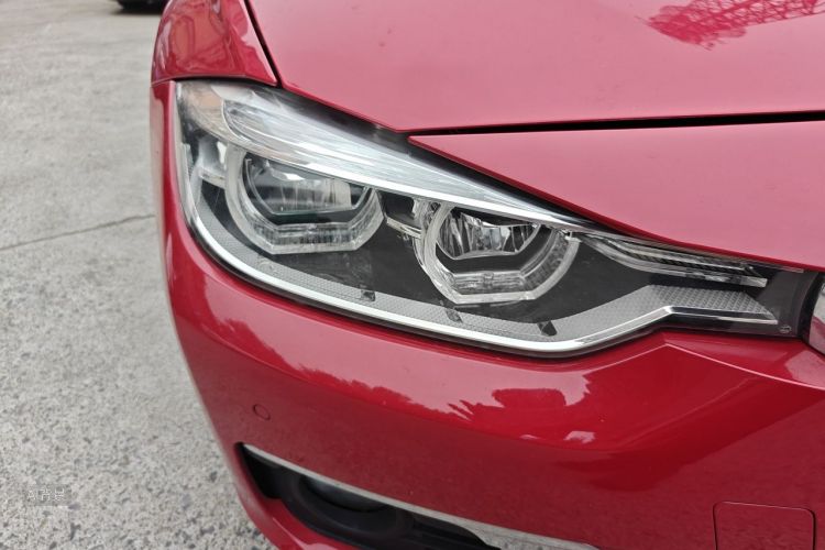BMW 3 Series 2018 #8 BMW 3 Series 2018 car image #8
