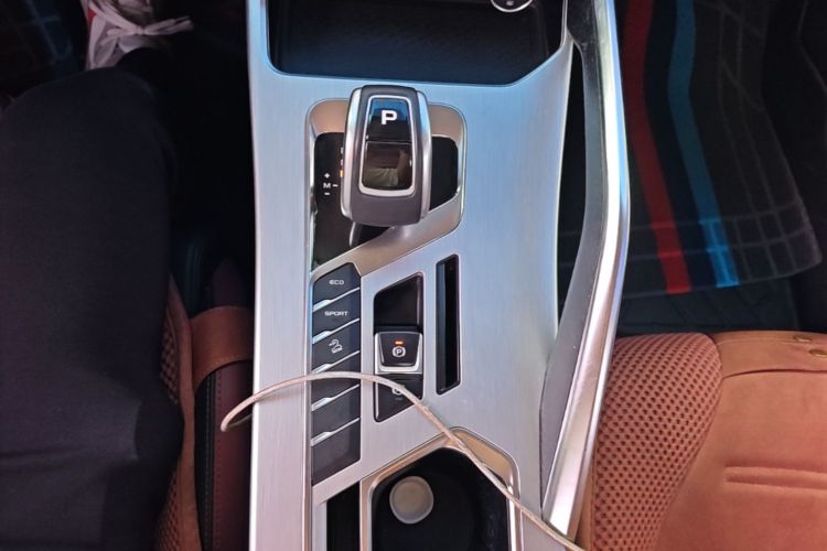 GEELY Coolray 2021 car image #14