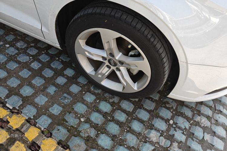 Audi A3 2020 car image #9