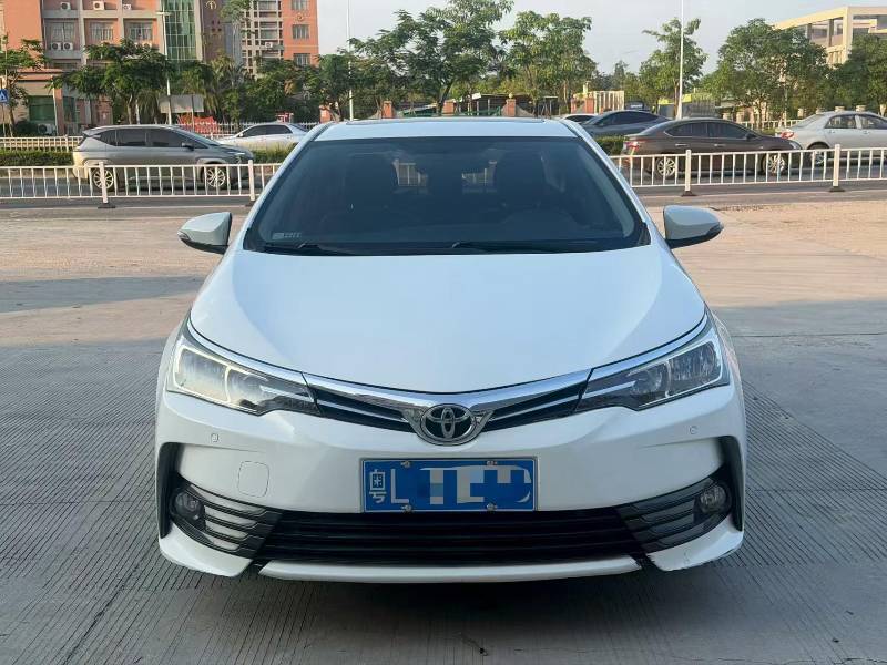 Toyota Corolla 2018 car image #2