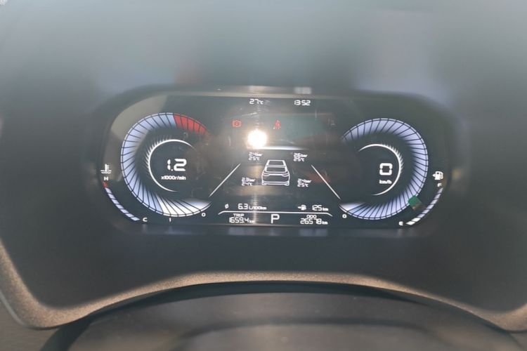 GEELY Emgrand 2025 #12 GEELY Emgrand 2025 car image #12