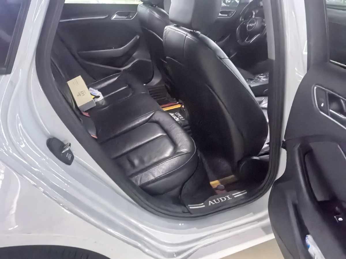 Audi A3 2018 car image #6