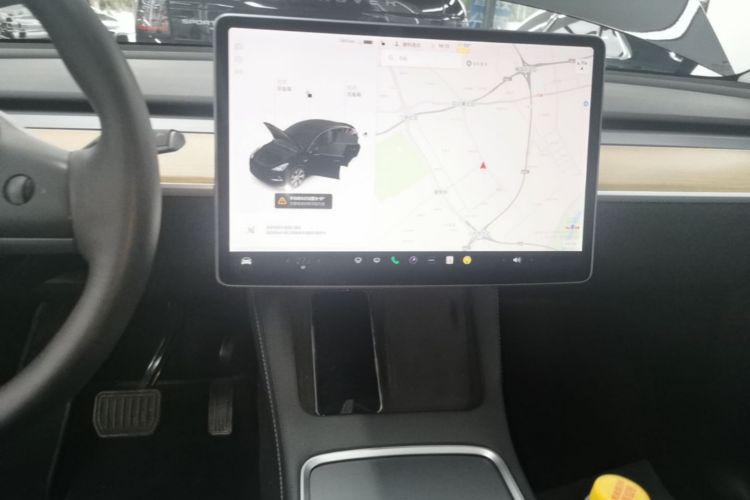 Tesla Model Y 2021 #13 Tesla Model Y 2021 car image #13