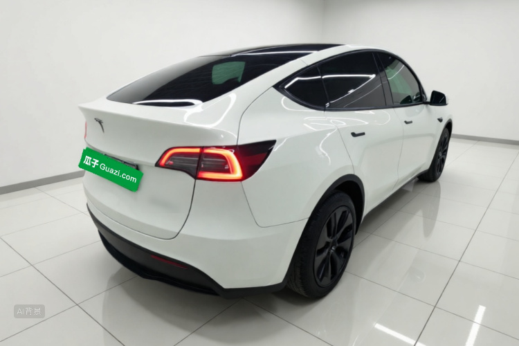 Tesla Model Y 2024 #7 Tesla Model Y 2024 immagine di auto #7