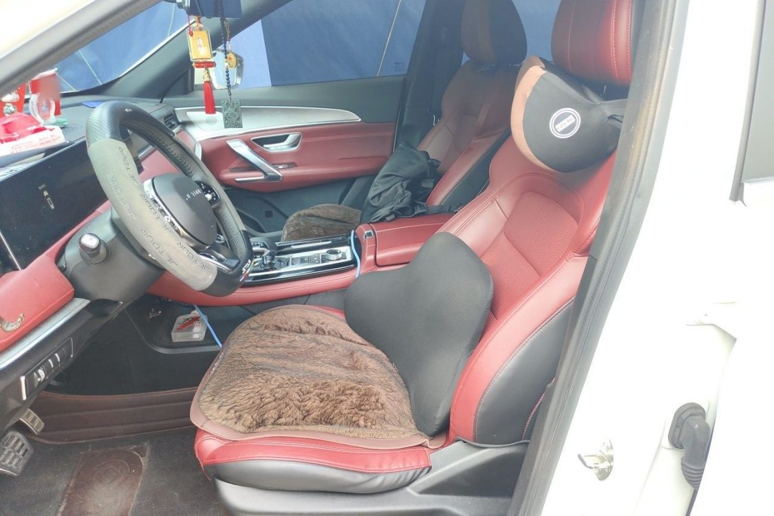 Jetour X70 PLUS 2022 #18 Jetour X70 PLUS 2022 car image #18