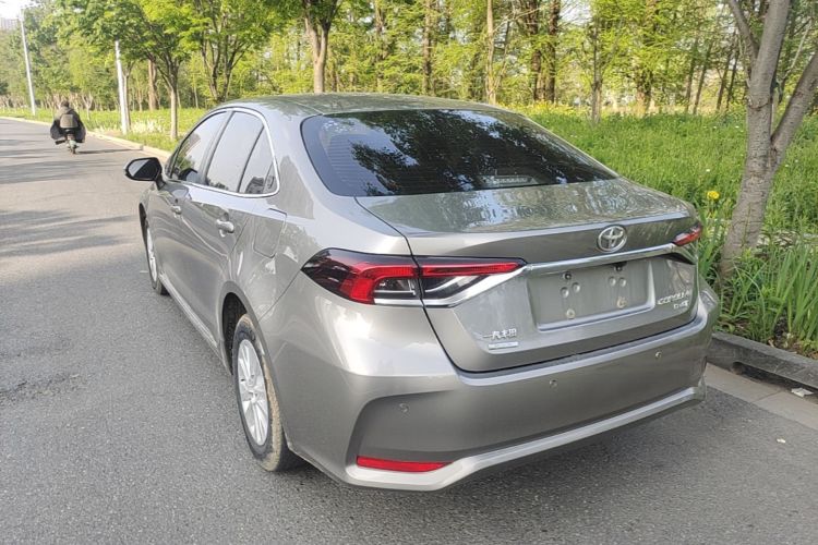 Toyota Corolla 2020 immagine di auto #5