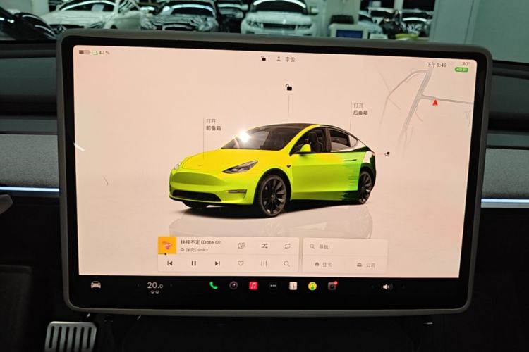 Tesla Model Y 2024 #13 Tesla Model Y 2024 car image #13