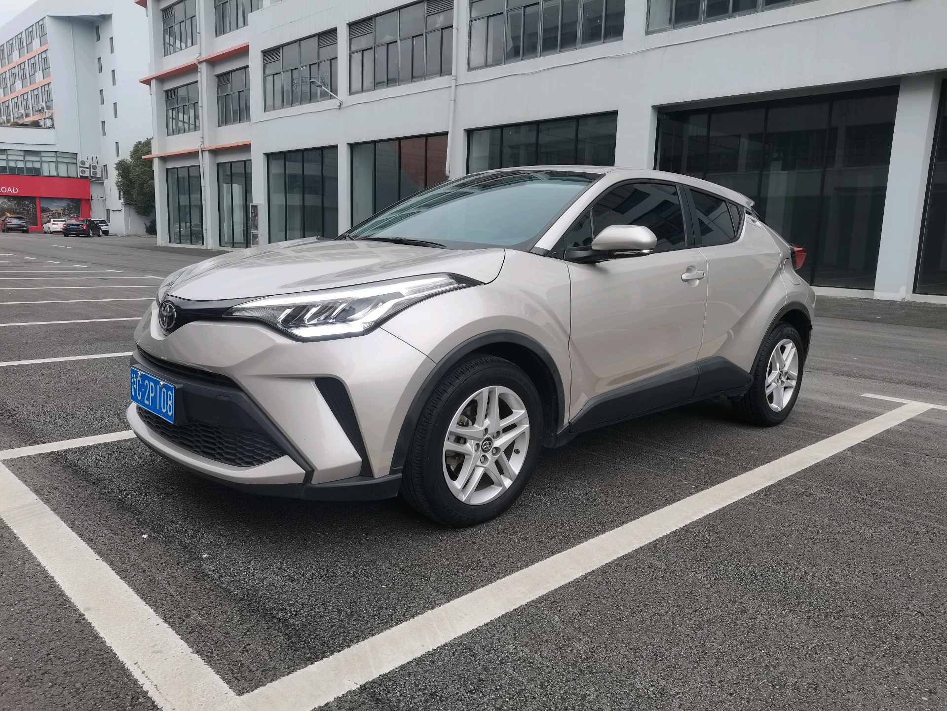 Toyota C-HR 2021 Toyota C-HR 2021 car image