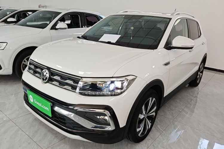 Volkswagen T-Cross 2020 car image #2