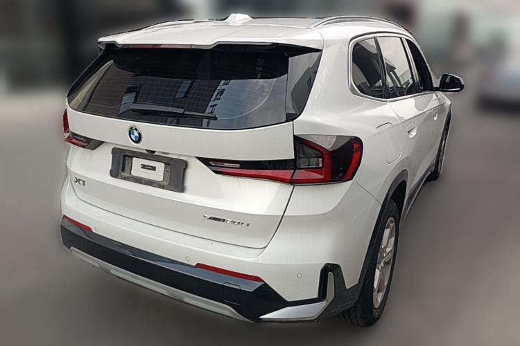 BMW X1 2023 car image #7