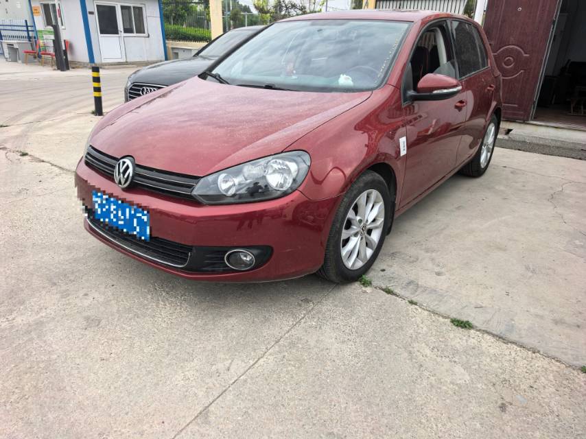 Volkswagen Golf 2014 Volkswagen Golf 2014 car image