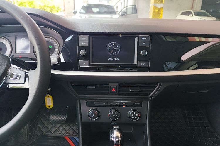 Volkswagen Lavida 2019 #13 Volkswagen Lavida 2019 car image #13