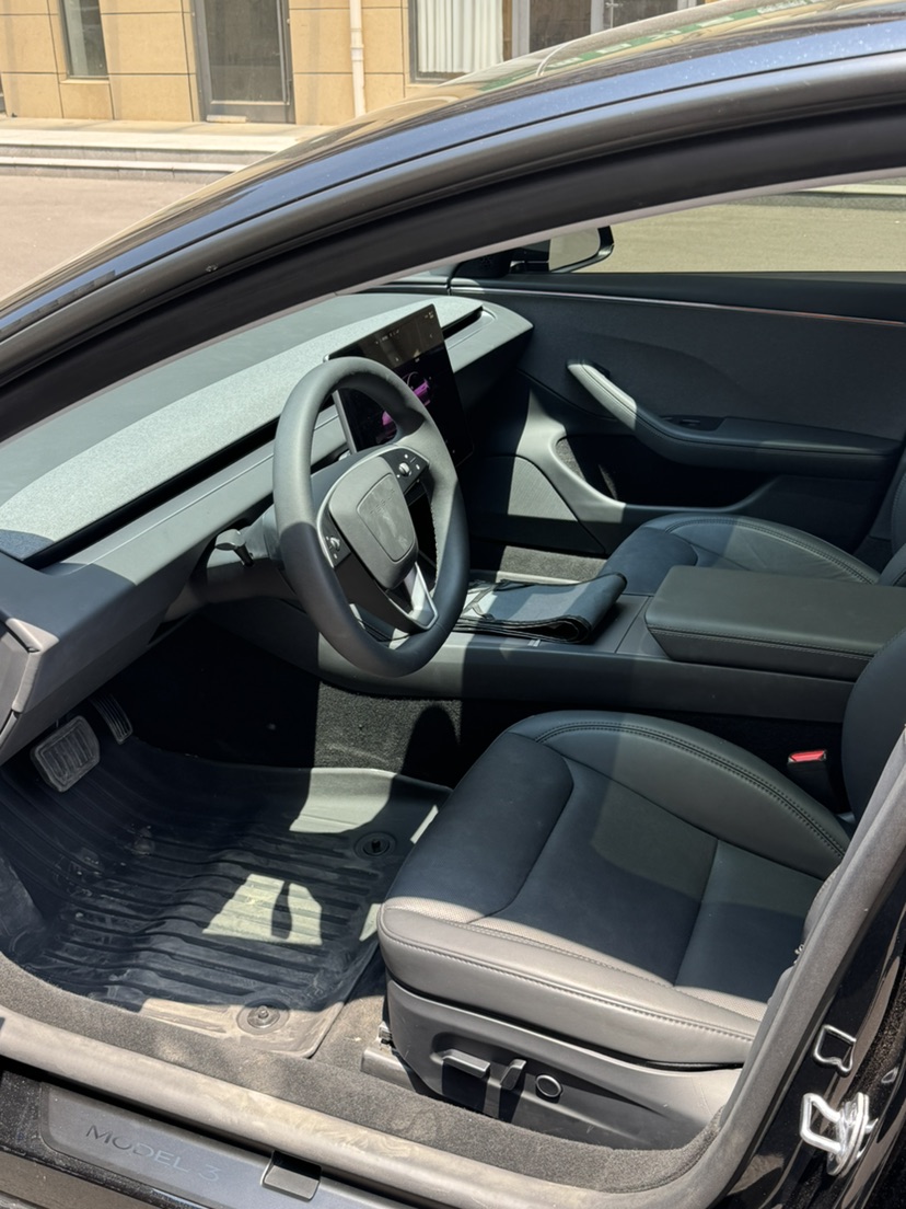 Tesla Model 3 2025 #4 Tesla Model 3 2025 car image #4