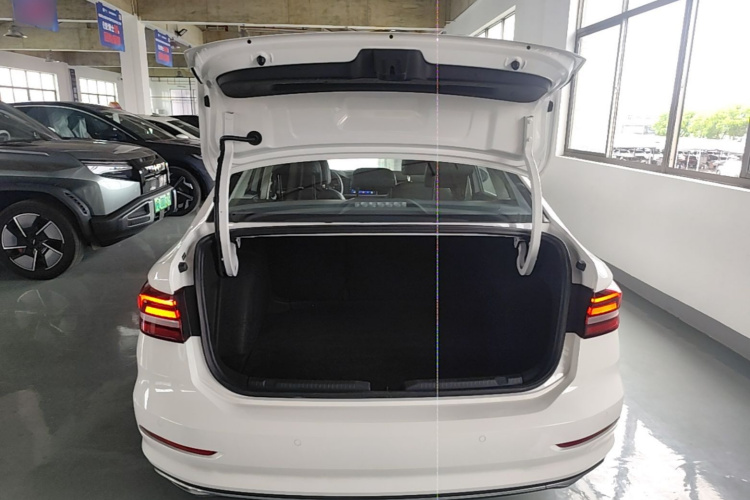 Volkswagen Lavida 2022 #19 Volkswagen Lavida 2022 car image #19