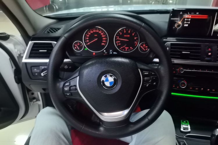BMW 3 Series 2016 #11 BMW 3 Series 2016 car image #11