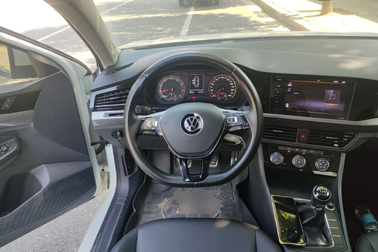 Volkswagen Bora 2021 car image #11