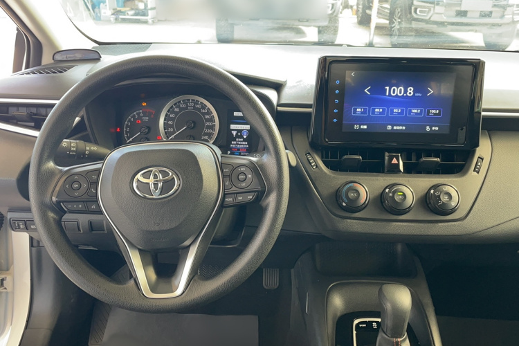 Toyota Corolla 2021 car image #13