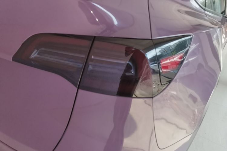 Tesla Model Y 2021 #8 Tesla Model Y 2021 car image #8