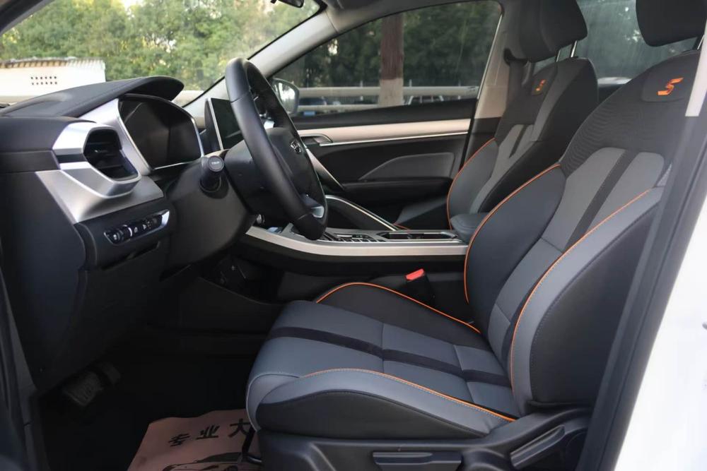 GEELY Coolray 2023 car image #8