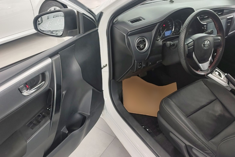 Toyota Corolla 2018 #16 Toyota Corolla 2018 car image #16