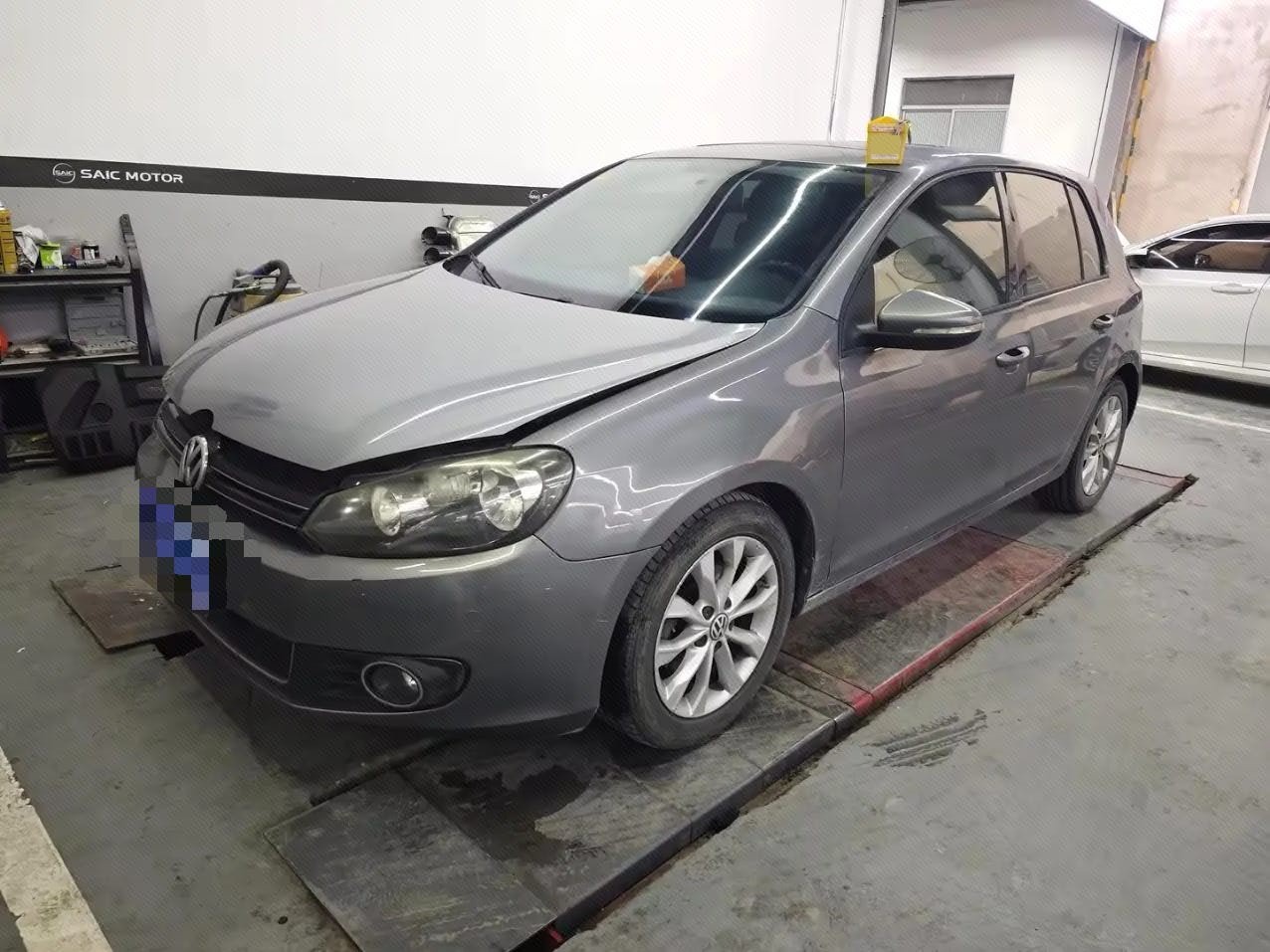 Volkswagen Golf 2011 car image 