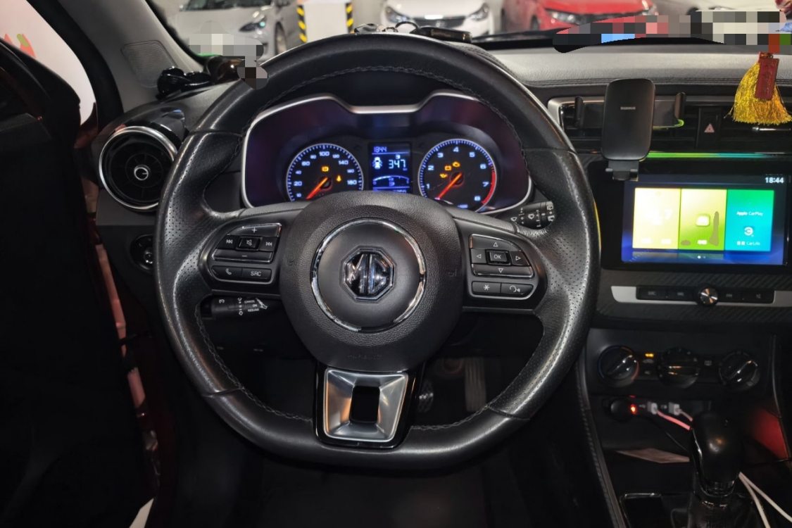 MG ZS 2018 #22 MG ZS 2018 car image #22