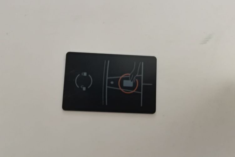 Tesla Model 3 2020 car image #9
