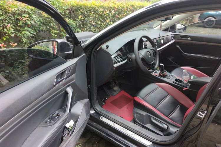 Volkswagen Lavida 2019 #9 Volkswagen Lavida 2019 car image #9