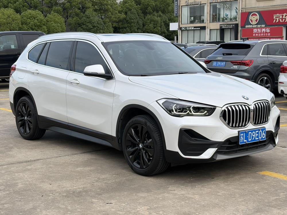 BMW X1 2020 car image #3