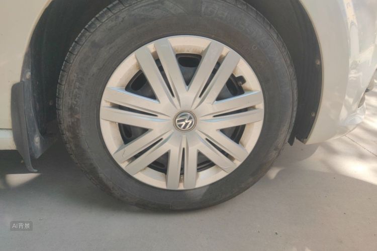 Volkswagen Polo 2017 car image #9