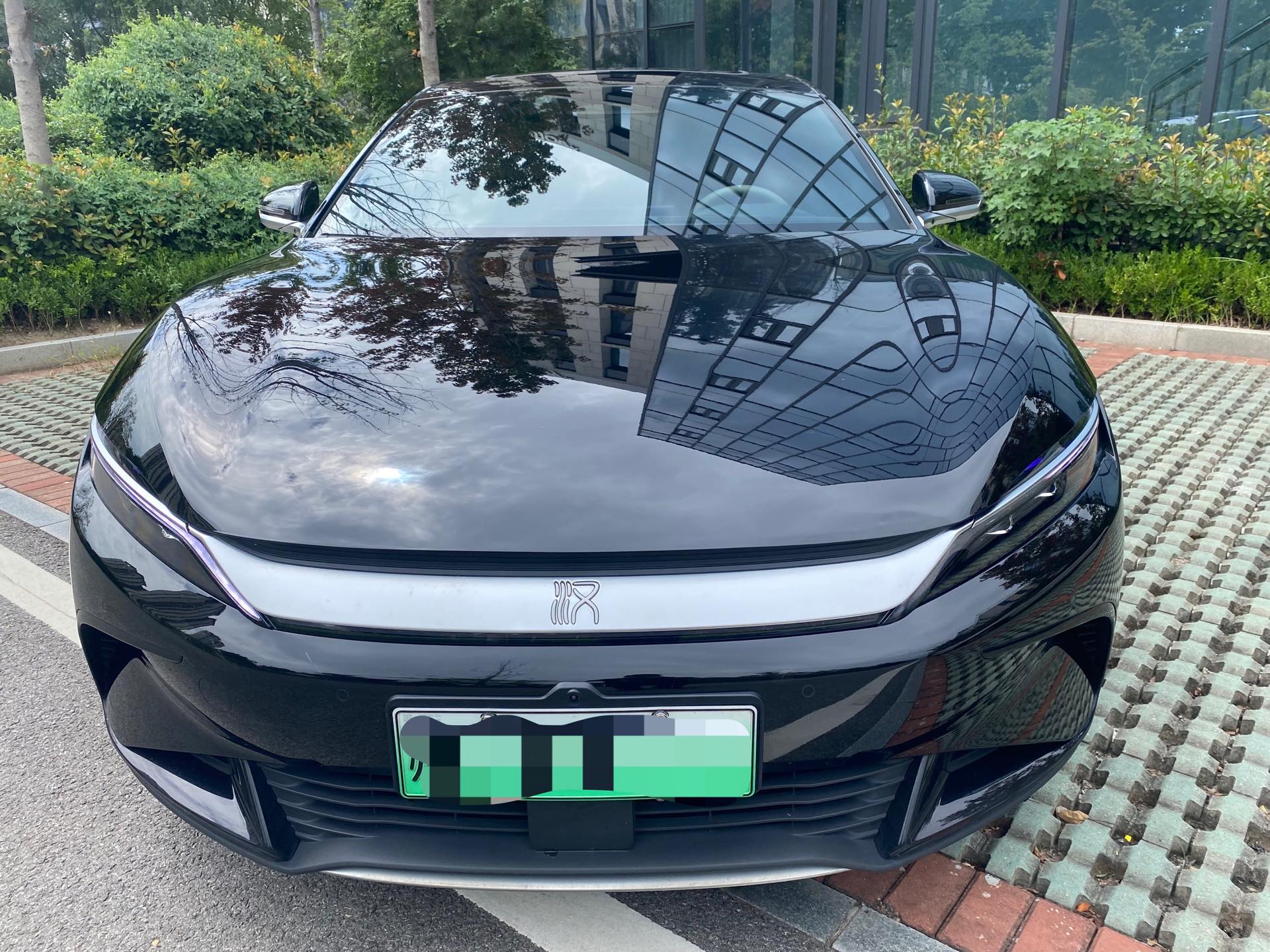 BYD Han 2025 image de voiture #2