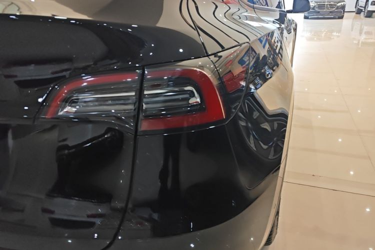 Tesla Model Y 2021 #8 Tesla Model Y 2021 immagine di auto #8