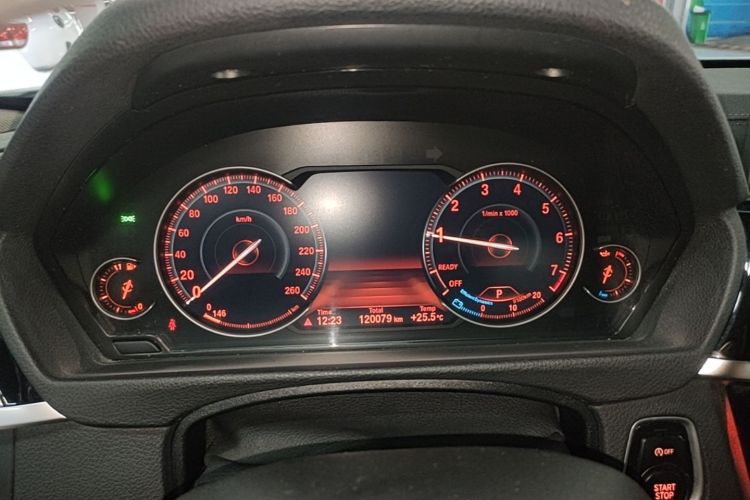BMW 3 Series 2019 #12 BMW 3 Series 2019 car image #12