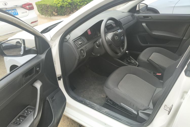 Volkswagen Santana 2019 car image #16