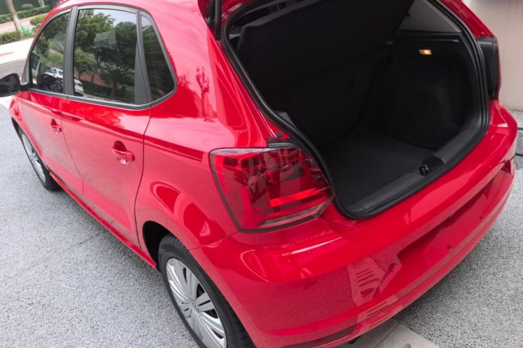 Volkswagen Polo 2017 car image #5
