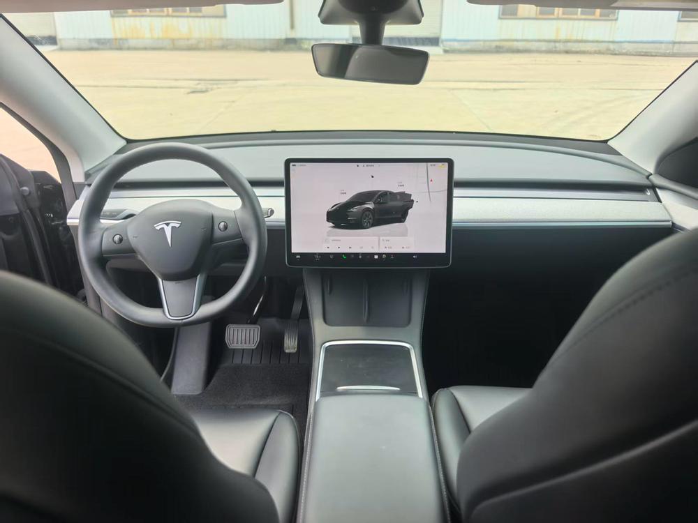 Tesla Model Y 2023 #9 Tesla Model Y 2023 car image #9