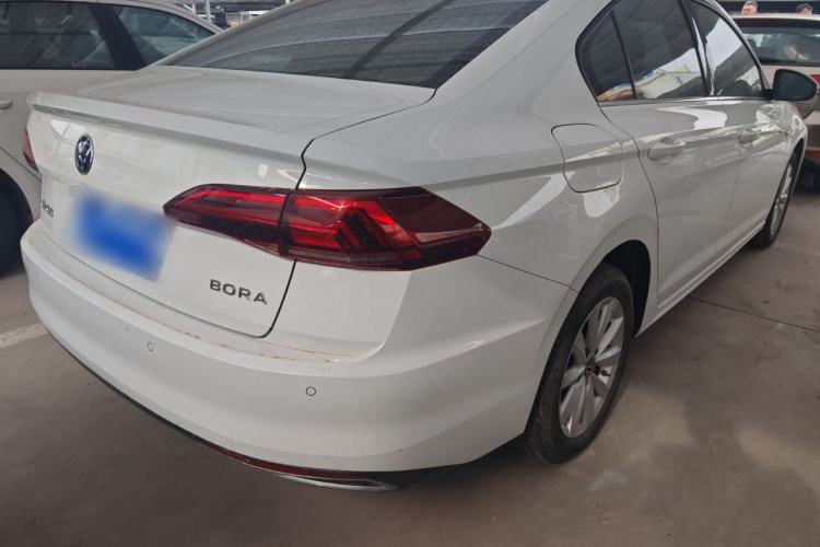 Volkswagen Bora 2021 car image #6