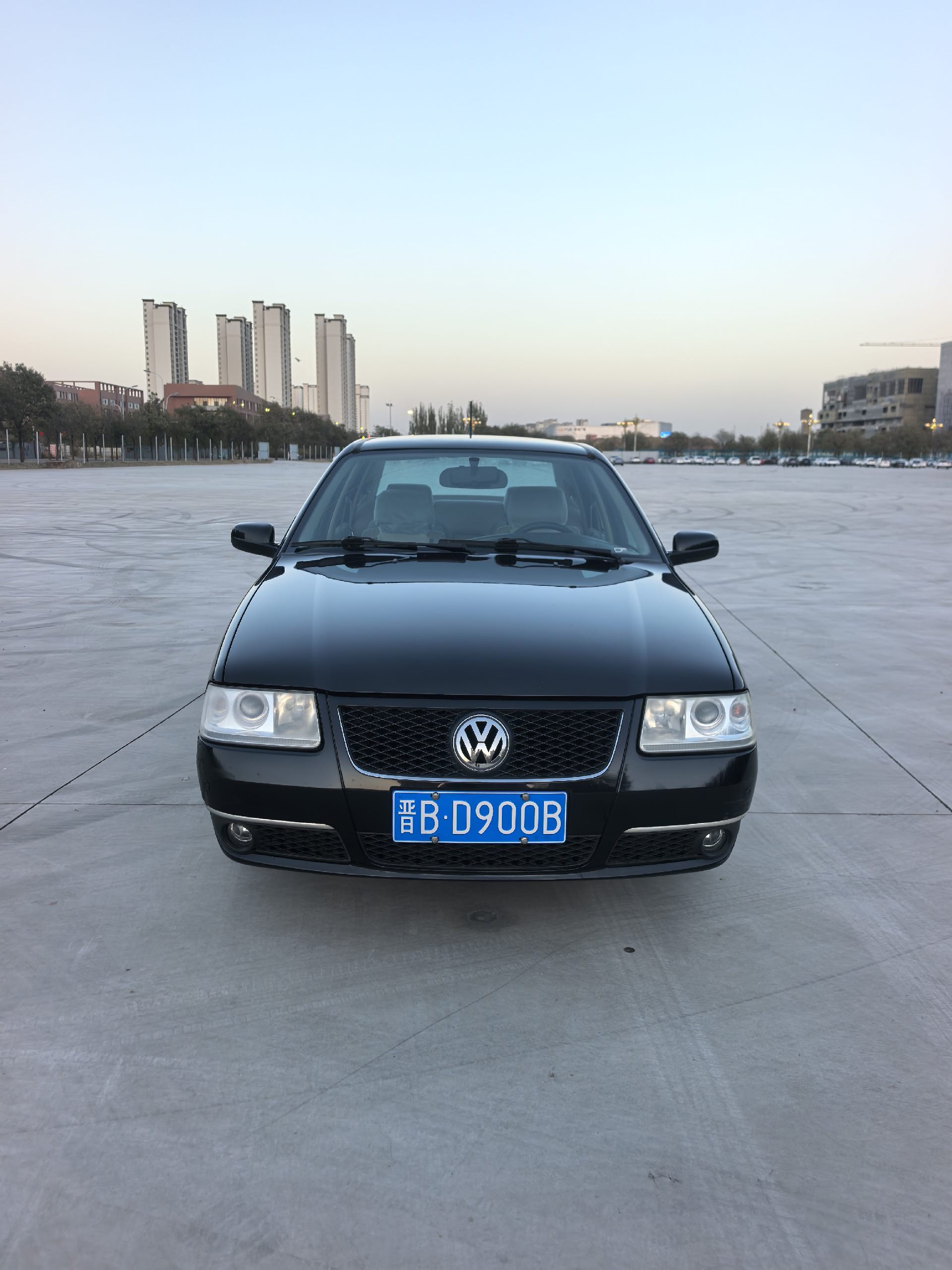 2011 immagine di auto #2