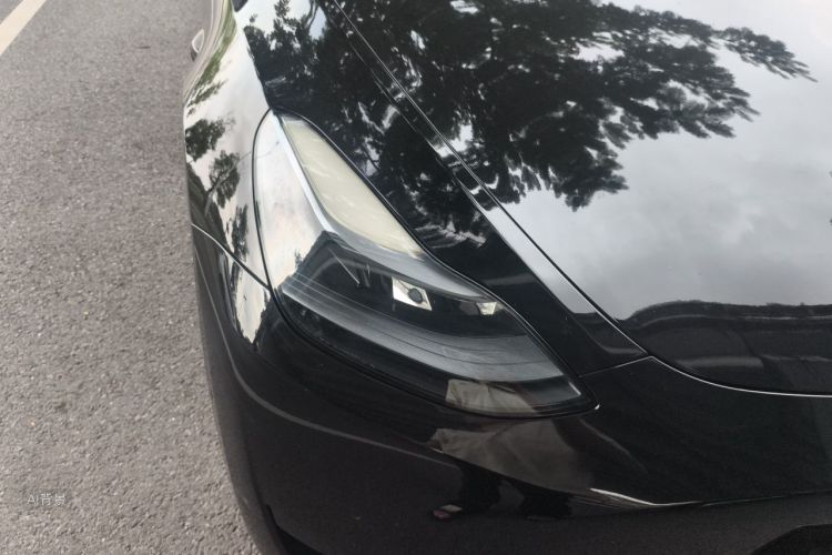 Tesla Model Y 2022 car image #8
