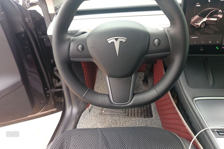 Tesla Model Y 2022 #12 Tesla Model Y 2022 car image #12