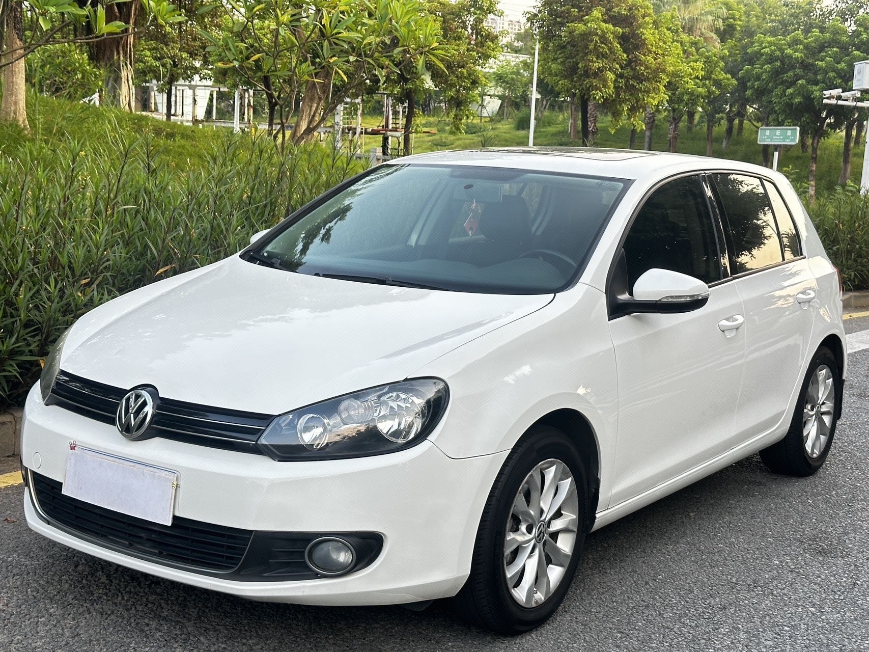 Volkswagen Golf 2012 Volkswagen Golf 2012 car image