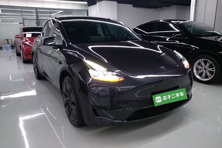 Tesla Model Y 2024 #4 Tesla Model Y 2024 immagine di auto #4