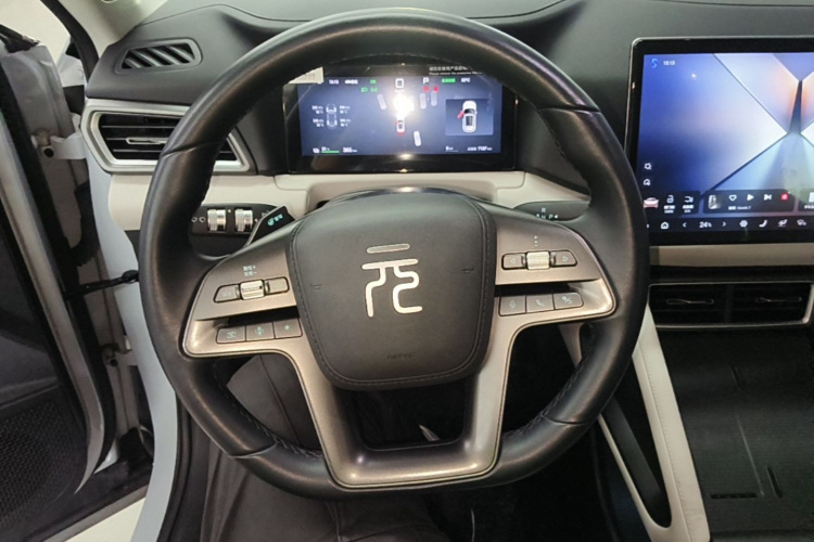 BYD YuanUP 2025 car image #15