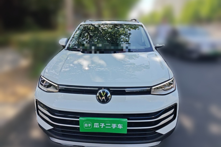 Volkswagen Tharu 2025 car image #3
