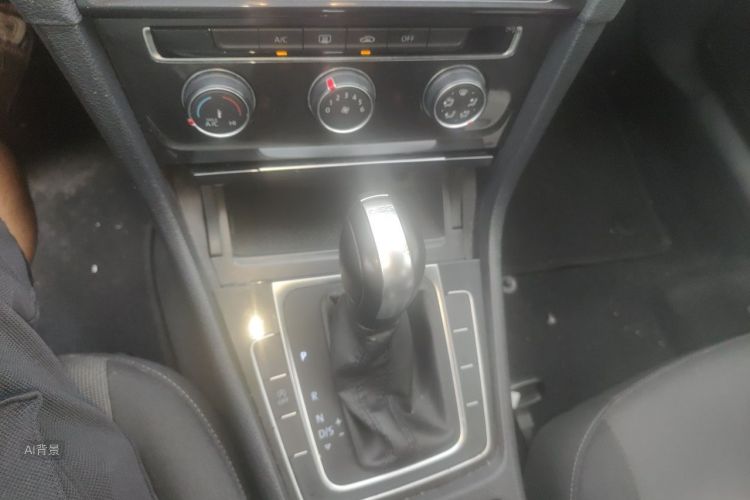 Volkswagen Golf 2019 #16 Volkswagen Golf 2019 صورة سيارة #16