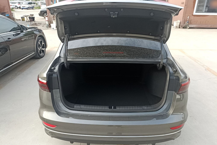 GEELY Emgrand 2023 #19 GEELY Emgrand 2023 car image #19