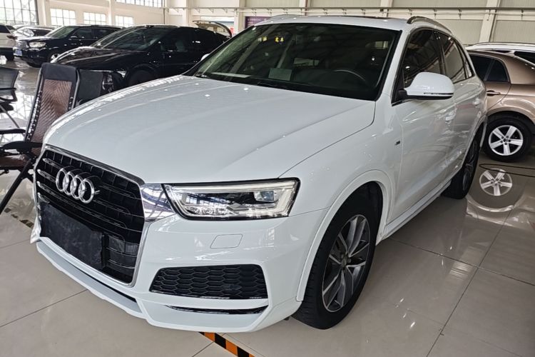 Audi Q3 2019 immagine di auto #2